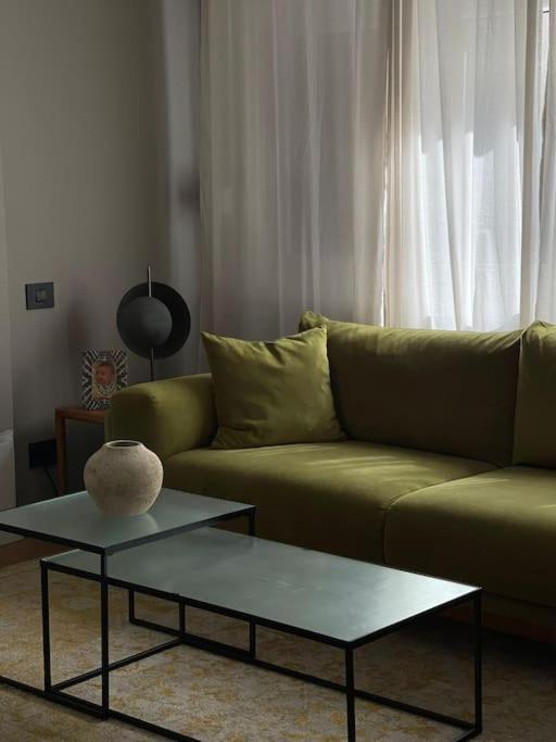 Stunning 1Bd Flat With 50M2 Terrace In The City Center Bucharest Luaran gambar